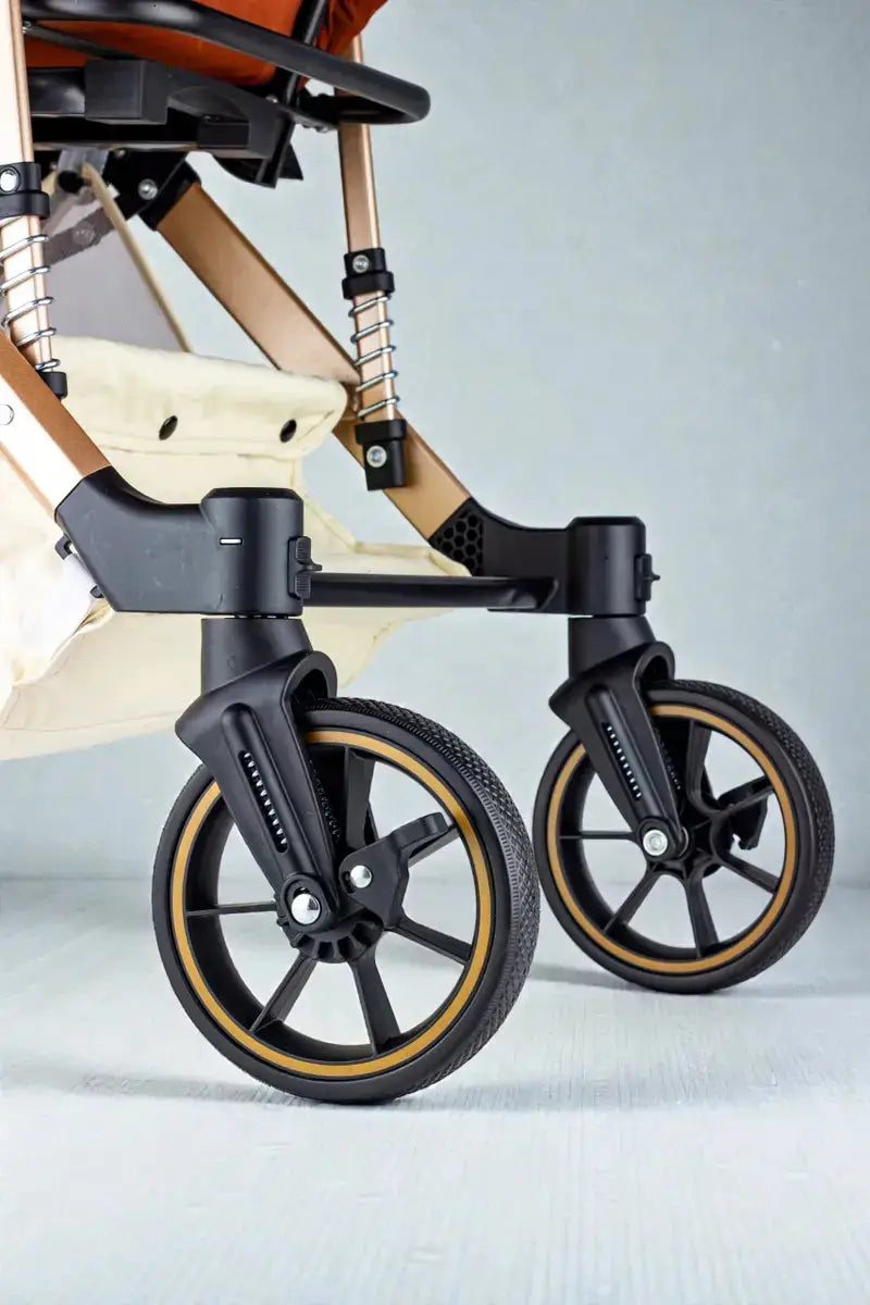 Lucid Easy Go LC2: Close-up of front wheel pair and cream storage basket