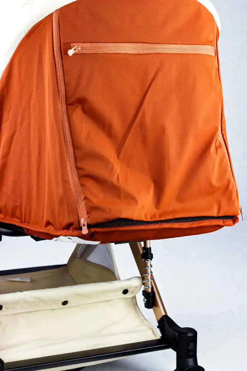 Lucid Easy Go LC2: Orange canopy rear panel with horizontal zipper